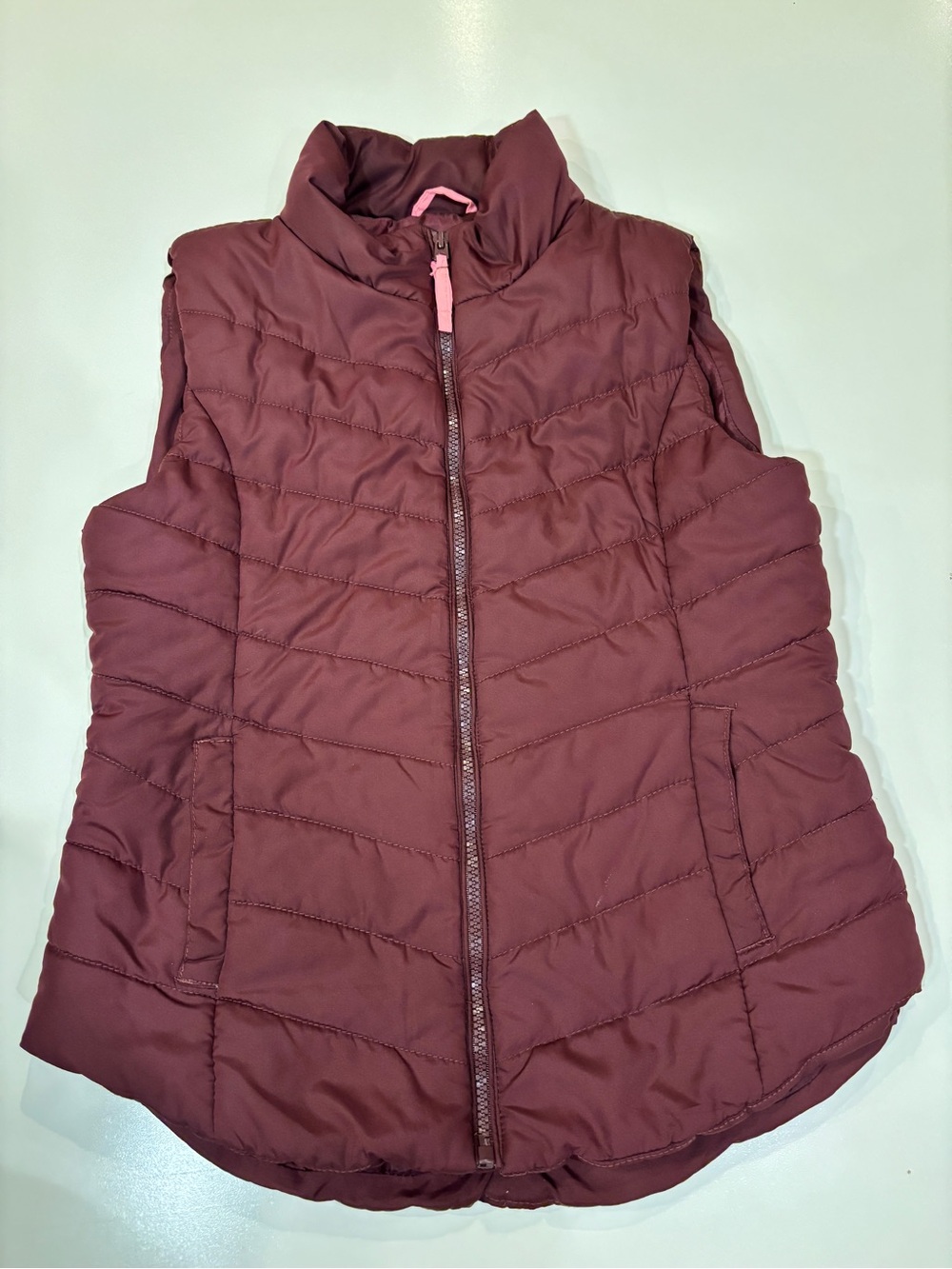 Women's Quilted Puffer Vest - Burgundy‎ Full Zip Sz M Lightweight Warm Layers